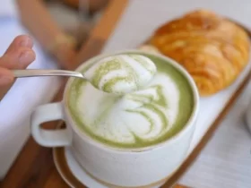 Matcha Latte with Almond Milk